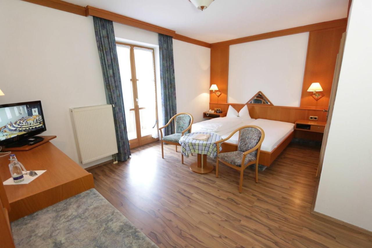 Landgasthof Pauliwirt Erharting エクステリア 写真